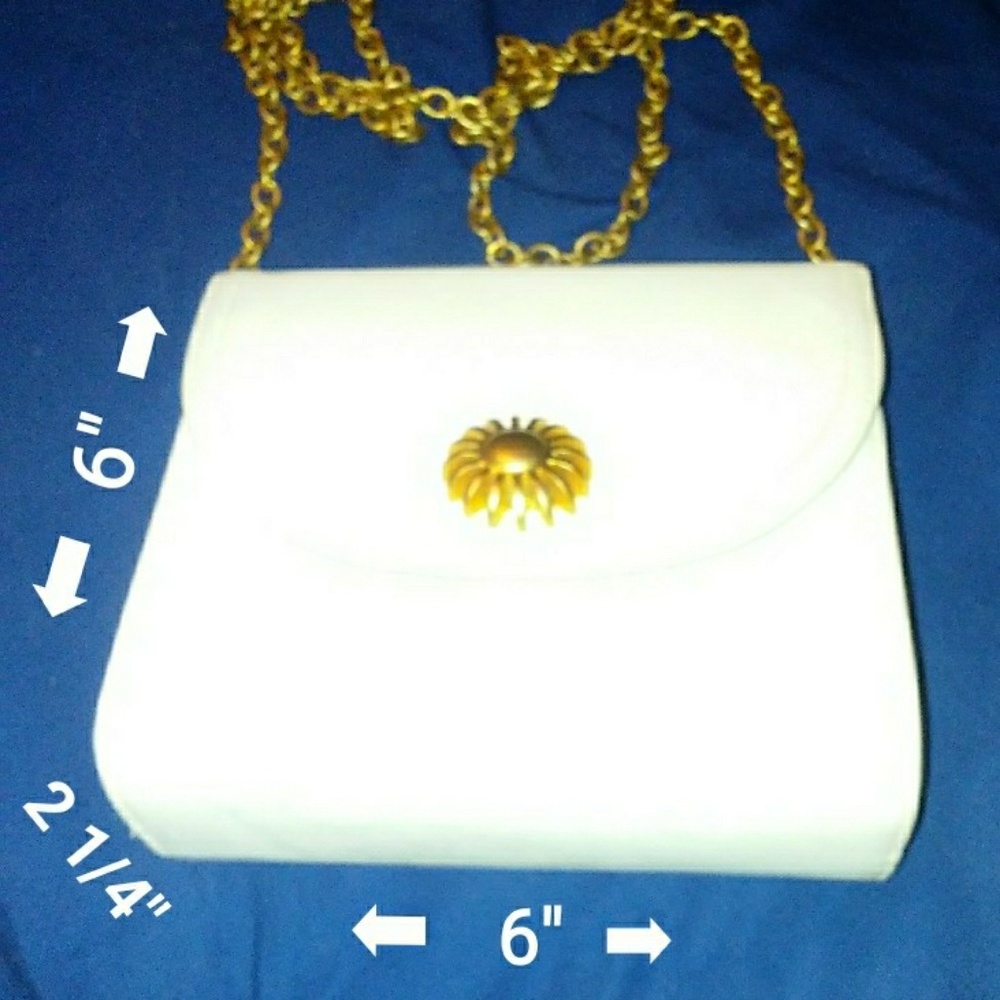 High Quality White Purse With Gold Chain
